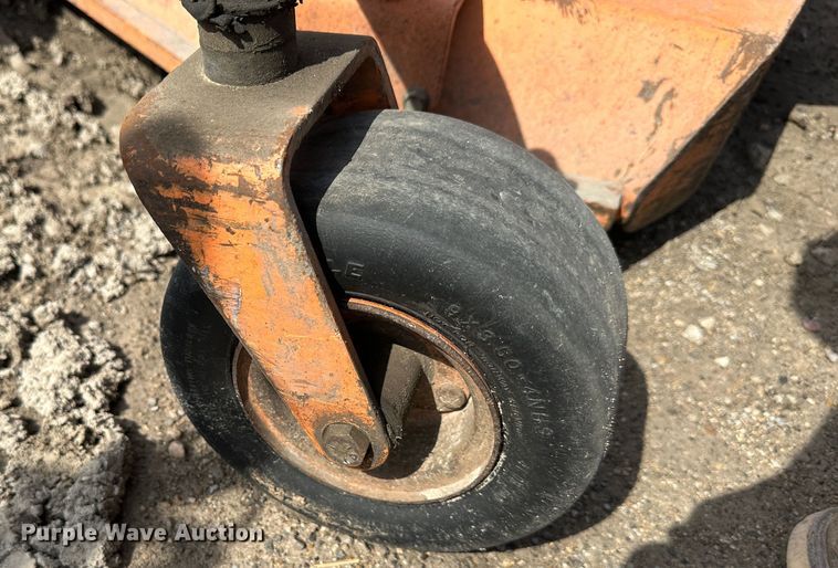 image for item LN9158 (4) Scag Advantage 36 ZTR lawn mowers