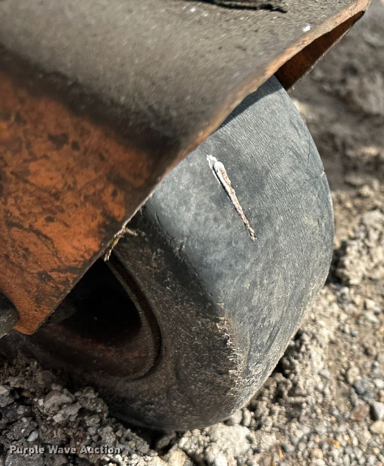 image for item LN9158 (4) Scag Advantage 36 ZTR lawn mowers