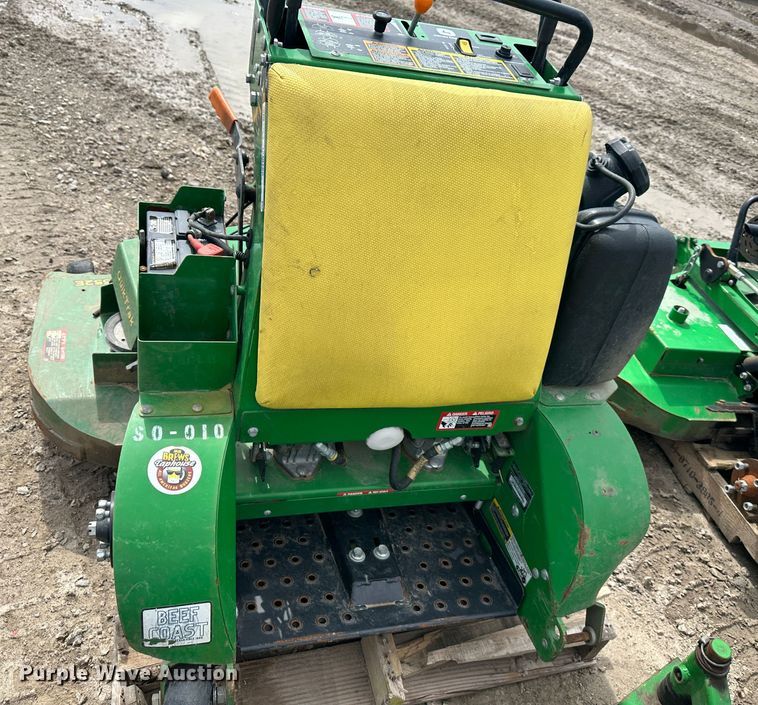 image for item LN9165 (4) John Deere ZTR lawn mowers