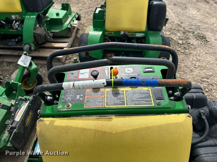 image for item LN9167 (4) John Deere 652E