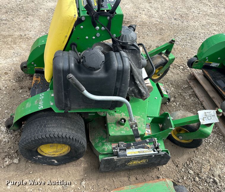 image for item LN9167 (4) John Deere 652E