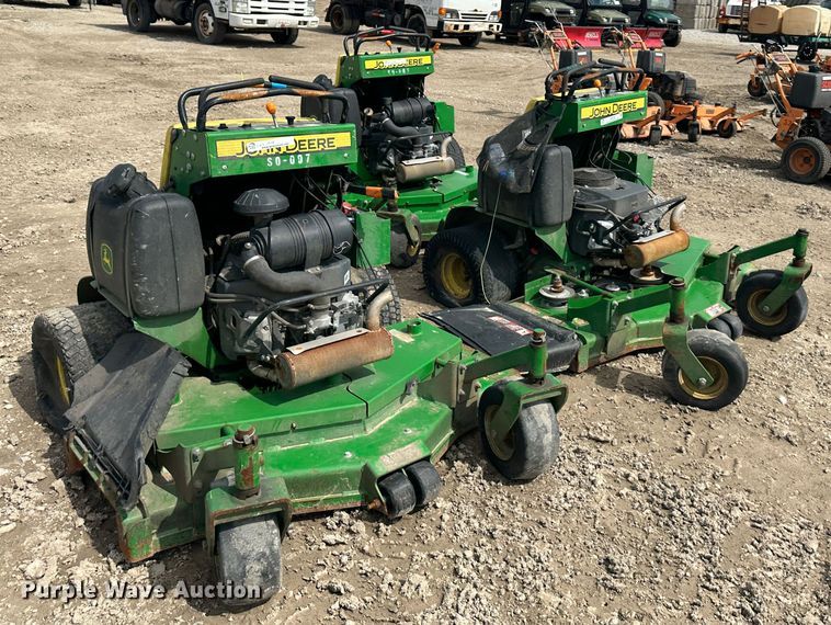 image for item LN9168 (3) John Deere 652E