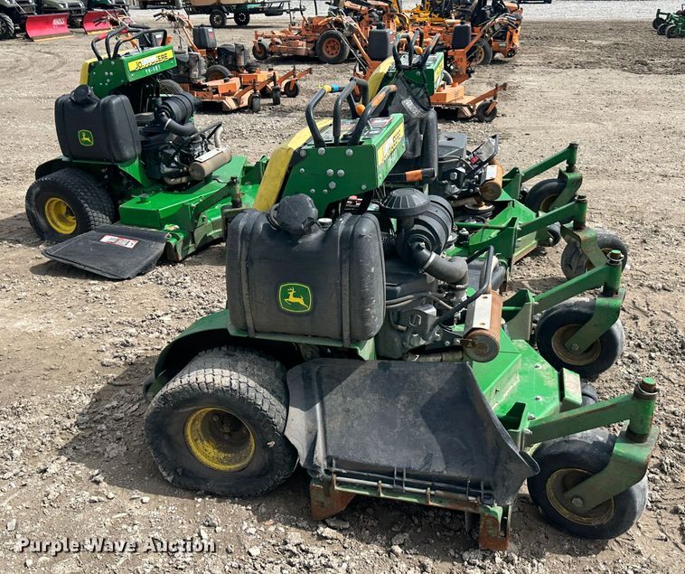 image for item LN9168 (3) John Deere 652E