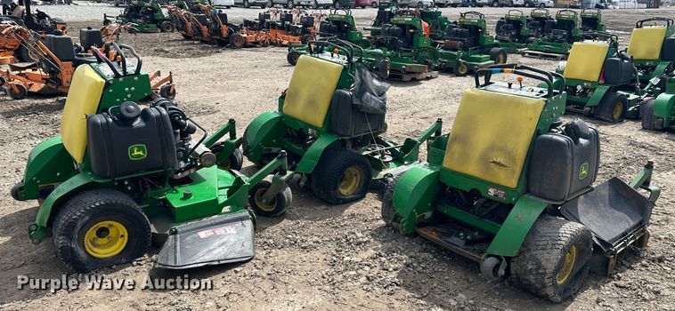 image for item LN9168 (3) John Deere 652E