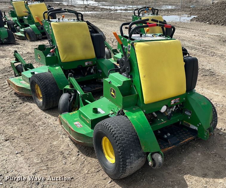 image for item LN9168 (3) John Deere 652E