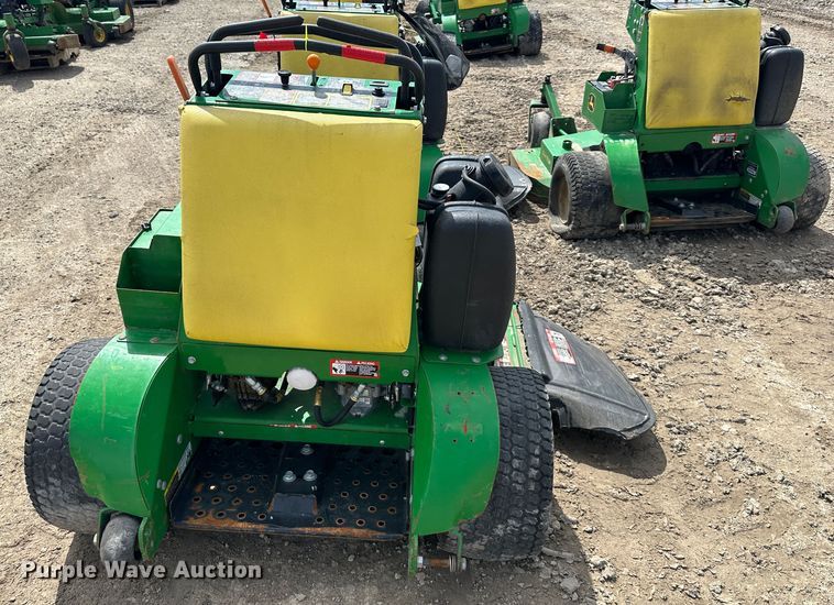 image for item LN9168 (3) John Deere 652E