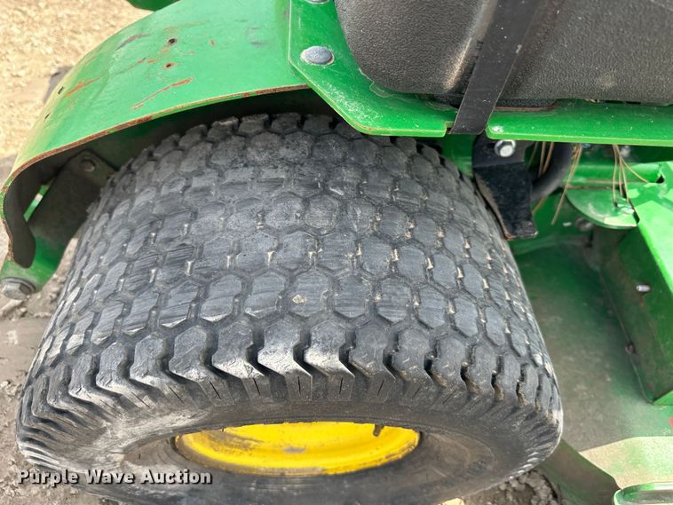 image for item LN9168 (3) John Deere 652E