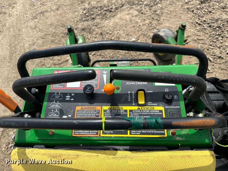 image for item LN9168 (3) John Deere 652E