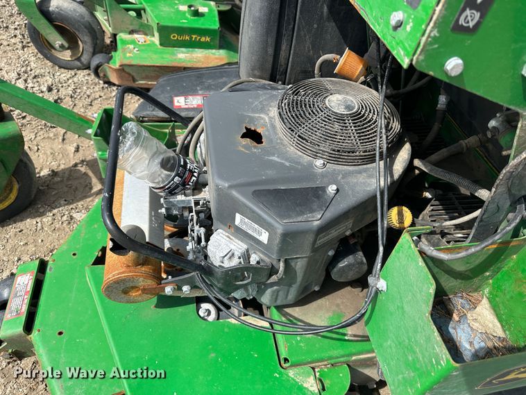 image for item LN9168 (3) John Deere 652E