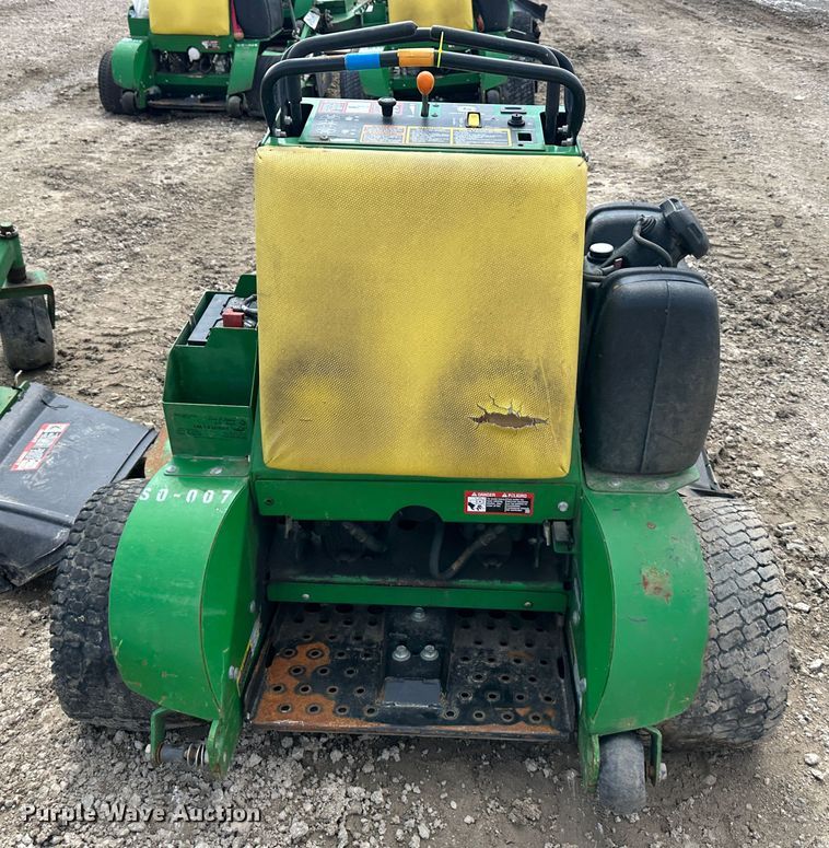 image for item LN9168 (3) John Deere 652E