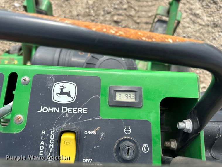 image for item LN9168 (3) John Deere 652E