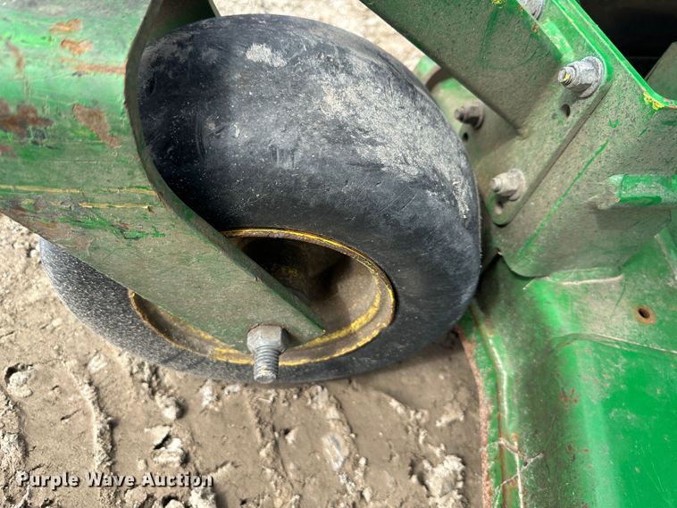 image for item LN9168 (3) John Deere 652E