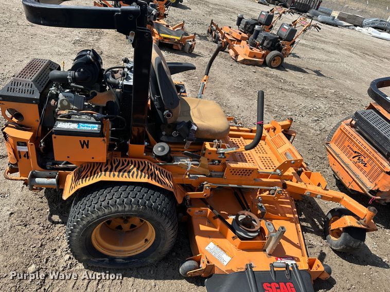 image for item LN9169 (4) Scag ZTR lawn mowers