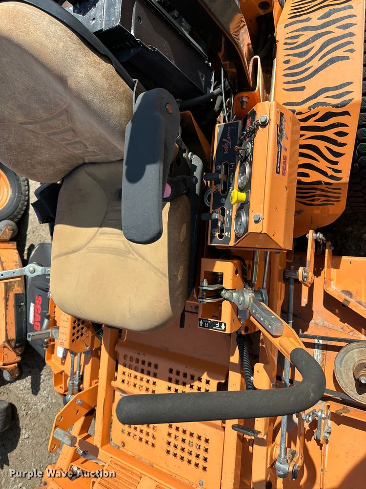 image for item LN9169 (4) Scag ZTR lawn mowers