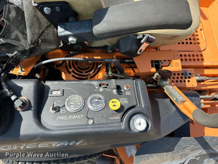 image for item LN9169 (4) Scag ZTR lawn mowers