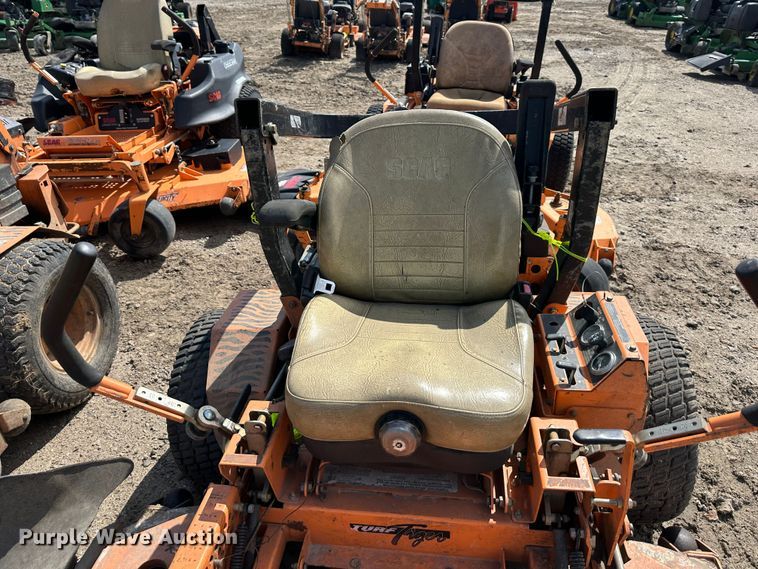 image for item LN9169 (4) Scag ZTR lawn mowers