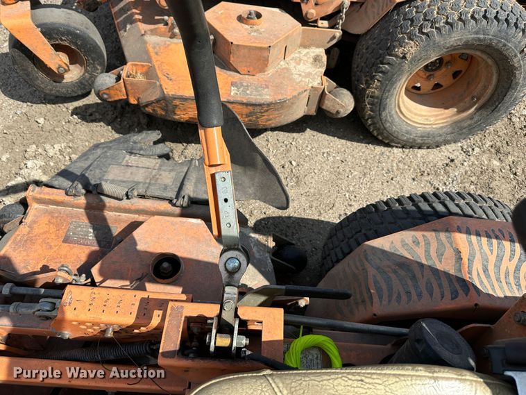 image for item LN9169 (4) Scag ZTR lawn mowers