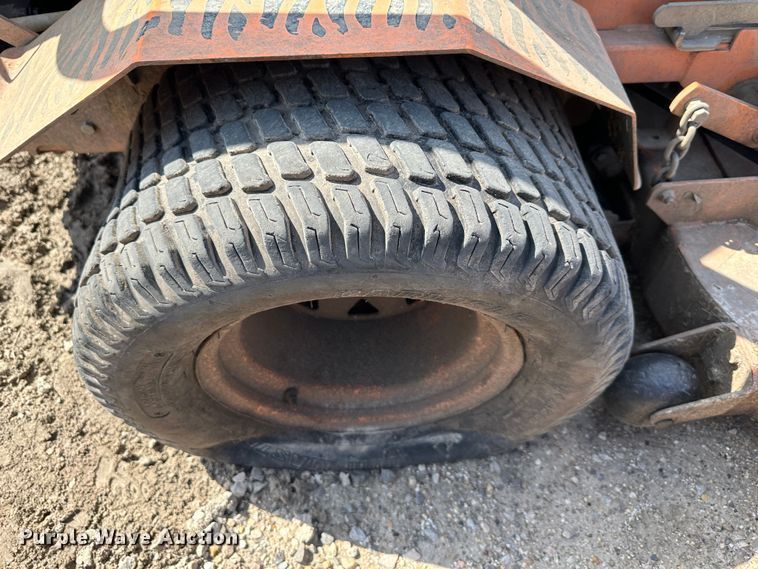 image for item LN9169 (4) Scag ZTR lawn mowers