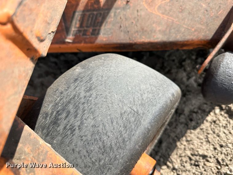 image for item LN9169 (4) Scag ZTR lawn mowers