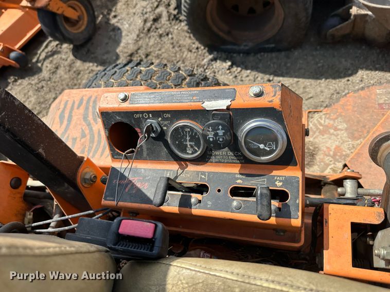 image for item LN9169 (4) Scag ZTR lawn mowers