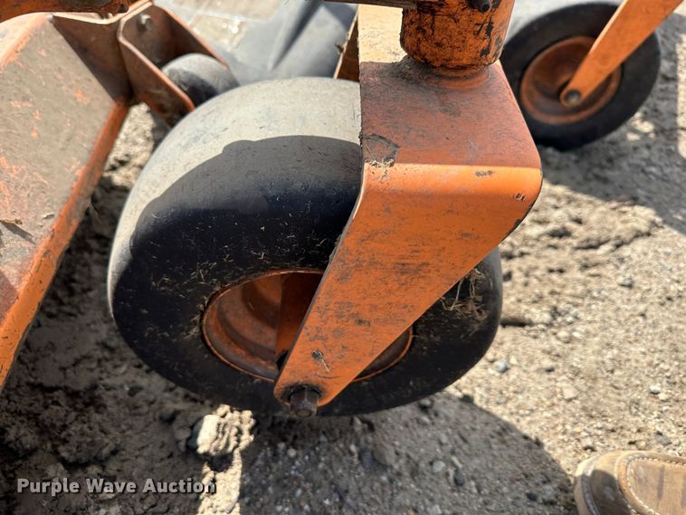 image for item LN9169 (4) Scag ZTR lawn mowers