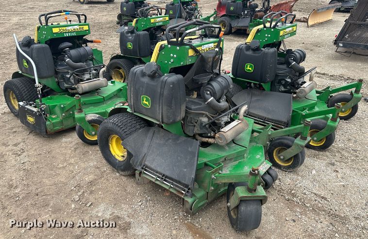 image for item LN9171 (4) John Deere 652E ZTR lawn mowers