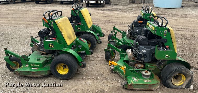 image for item LN9171 (4) John Deere 652E ZTR lawn mowers