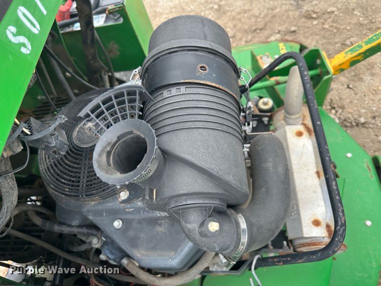 image for item LN9171 (4) John Deere 652E ZTR lawn mowers