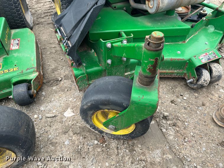 image for item LN9171 (4) John Deere 652E ZTR lawn mowers