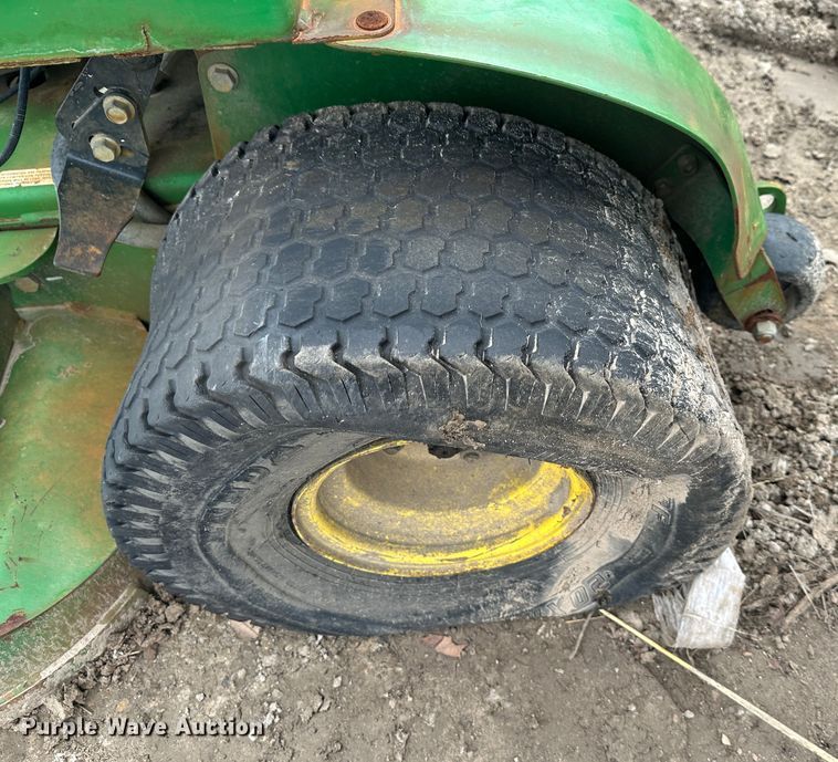 image for item LN9171 (4) John Deere 652E ZTR lawn mowers