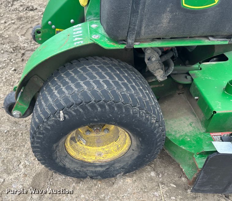 image for item LN9171 (4) John Deere 652E ZTR lawn mowers