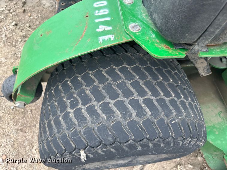 image for item LN9171 (4) John Deere 652E ZTR lawn mowers