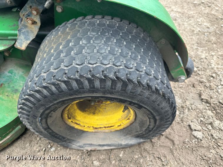 image for item LN9171 (4) John Deere 652E ZTR lawn mowers