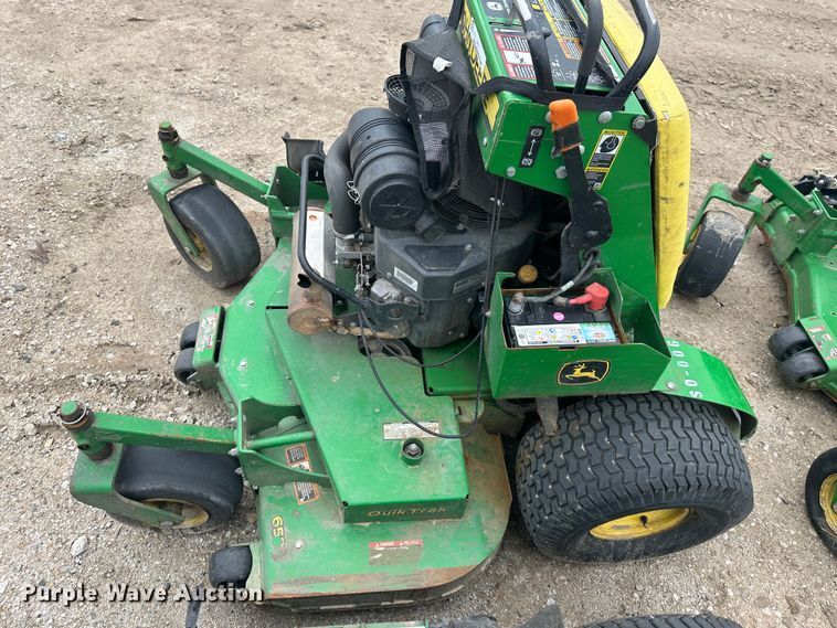 image for item LN9171 (4) John Deere 652E ZTR lawn mowers