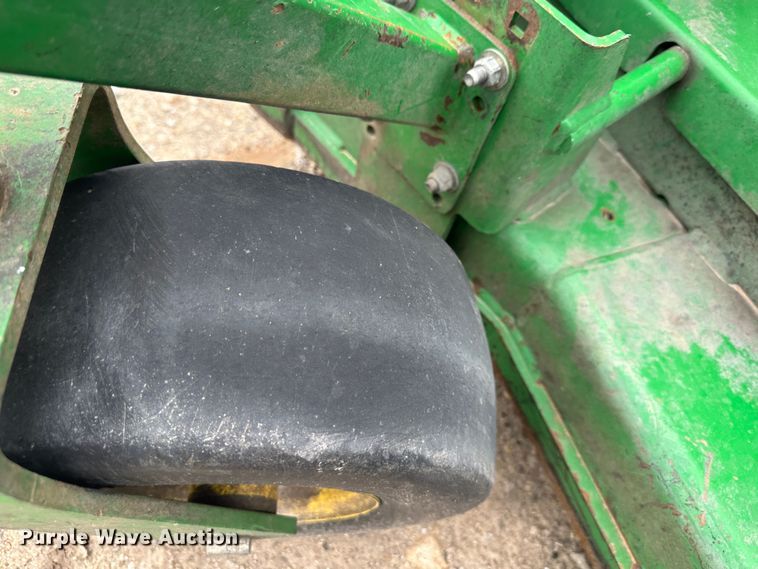 image for item LN9171 (4) John Deere 652E ZTR lawn mowers