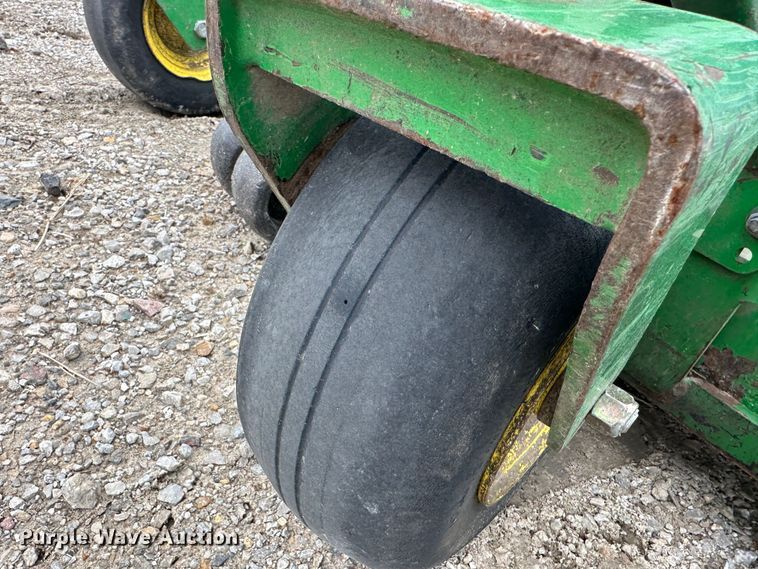 image for item LN9171 (4) John Deere 652E ZTR lawn mowers