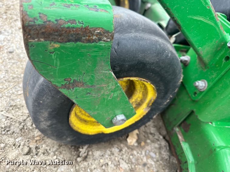image for item LN9171 (4) John Deere 652E ZTR lawn mowers