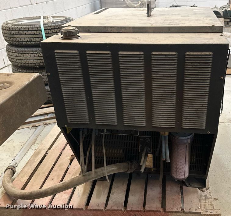 image for item LN9368 Hypertherm HT2000LHF  plasma cutter