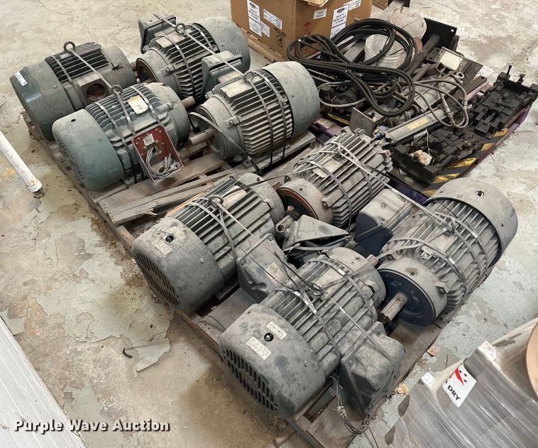 image for item LN9374 (8) electric motors