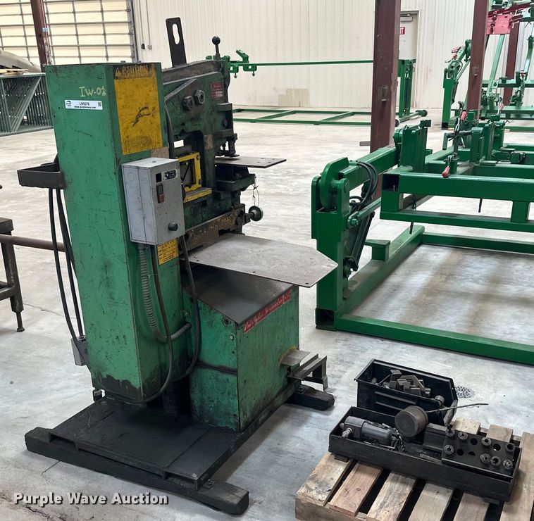 image for item LN9376 Uni-Hydro 42-14  iron worker