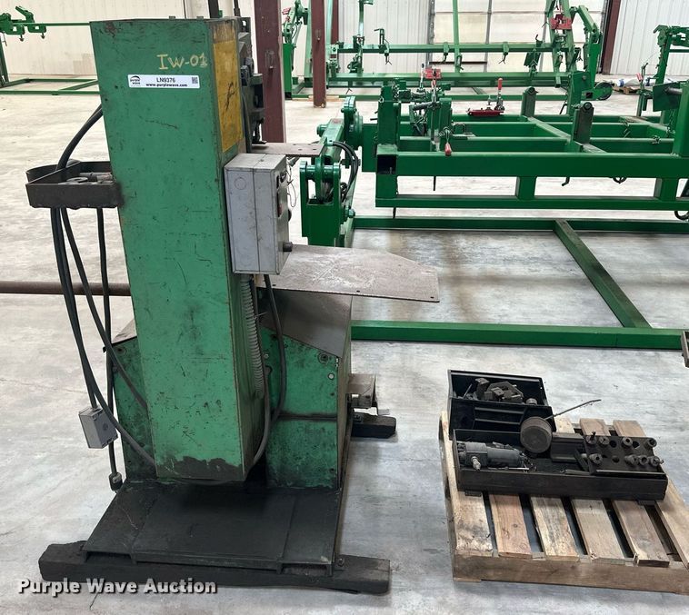 image for item LN9376 Uni-Hydro 42-14  iron worker