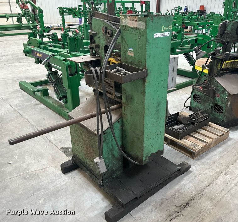 image for item LN9376 Uni-Hydro 42-14  iron worker