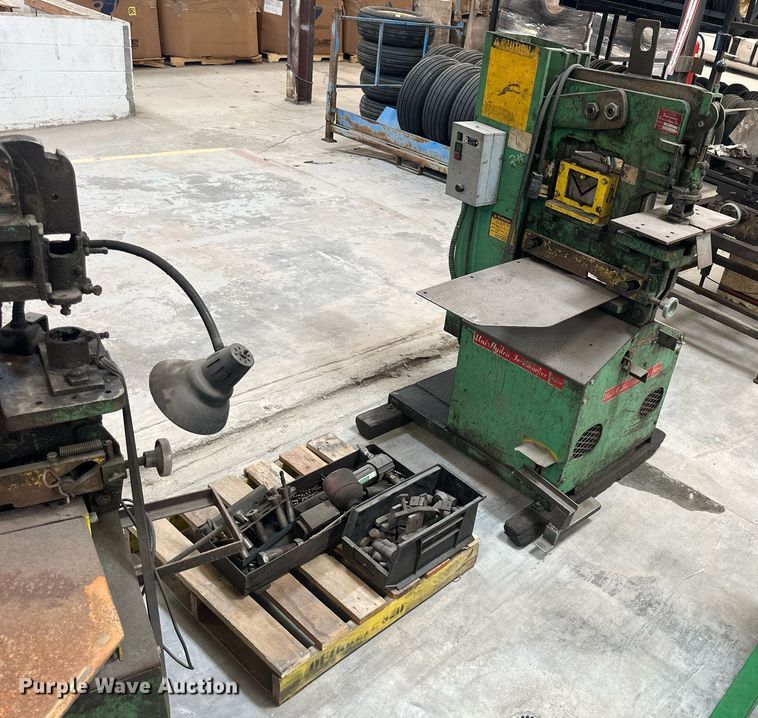 image for item LN9376 Uni-Hydro 42-14  iron worker