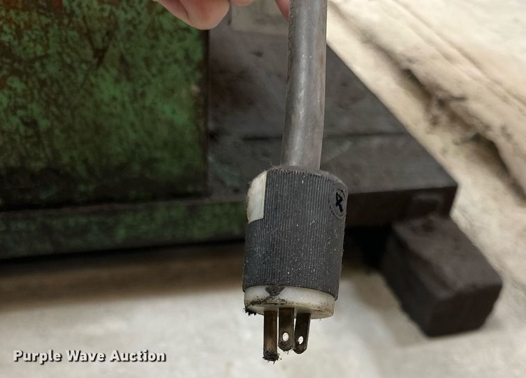 image for item LN9376 Uni-Hydro 42-14  iron worker