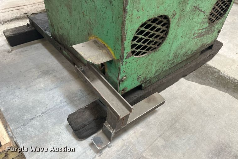 image for item LN9376 Uni-Hydro 42-14  iron worker