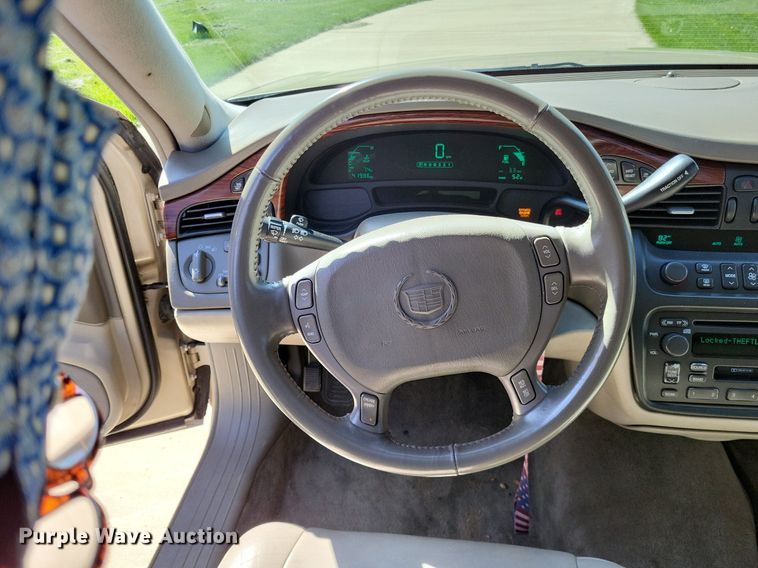 image for item LR9205 2002 Cadillac Krystal Koach  limousine