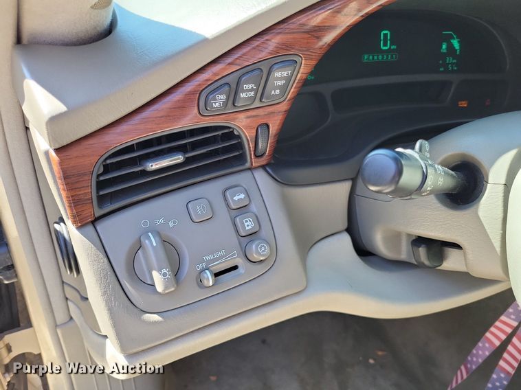 image for item LR9205 2002 Cadillac Krystal Koach  limousine