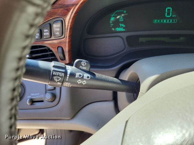 image for item LR9205 2002 Cadillac Krystal Koach  limousine