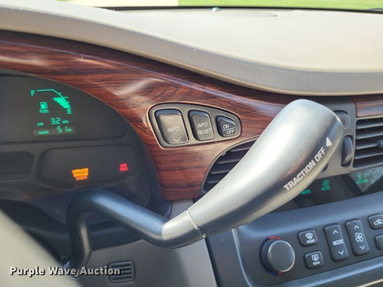 image for item LR9205 2002 Cadillac Krystal Koach  limousine