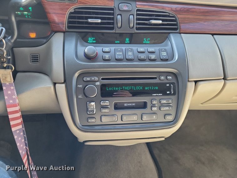 image for item LR9205 2002 Cadillac Krystal Koach  limousine